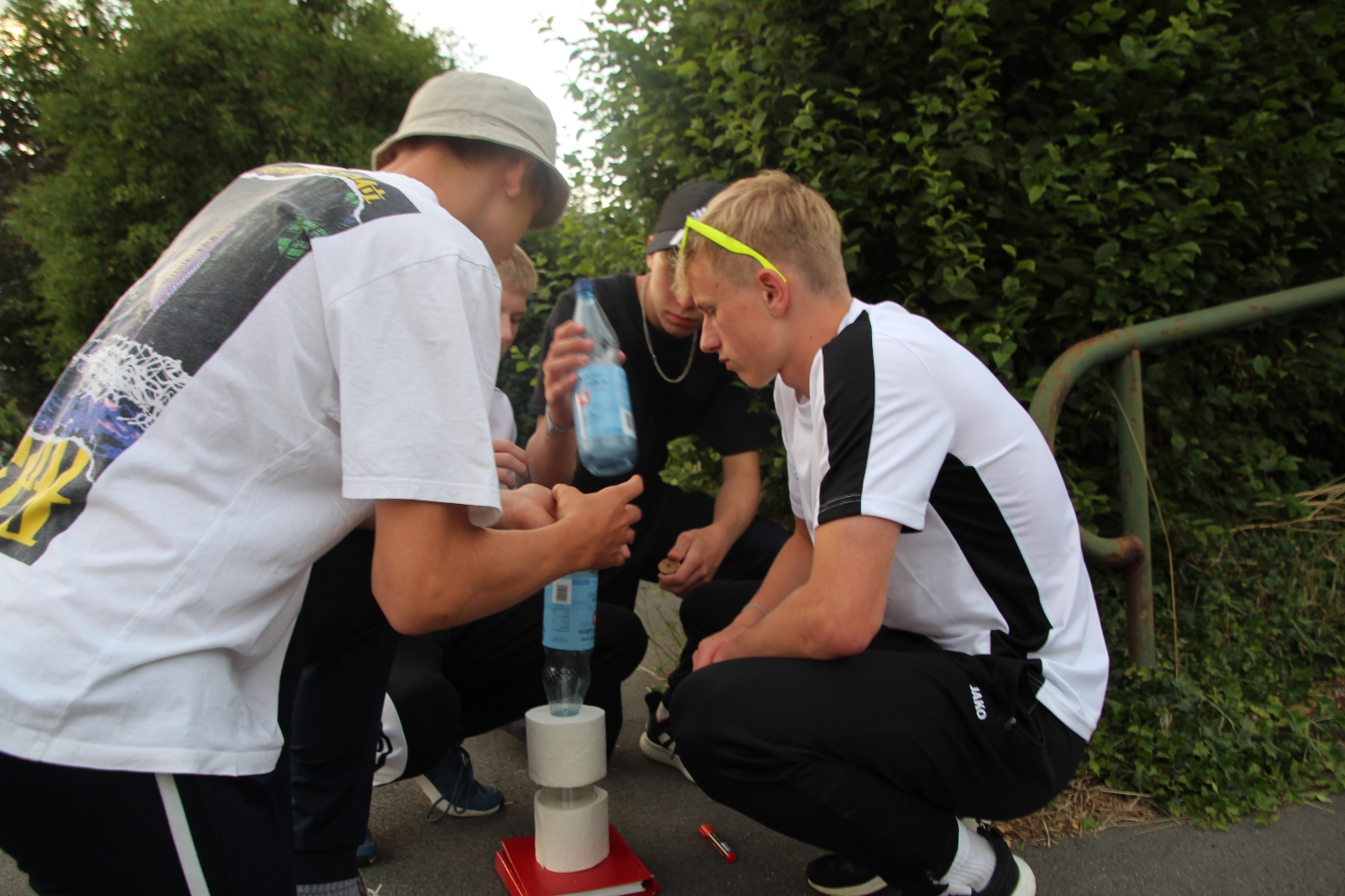 IMG_7498_copy_1561x1040